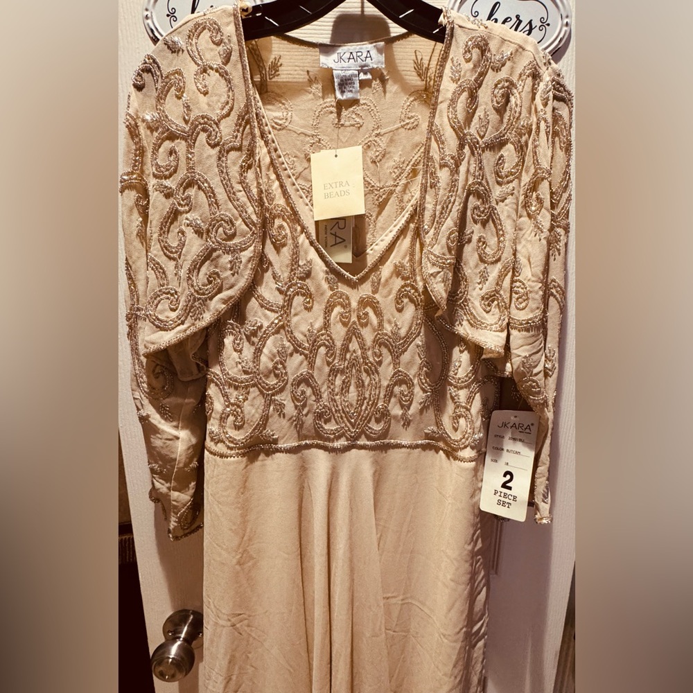 Elegant Cream Sleeveless Dress JKara champagne chiffon beaded dress